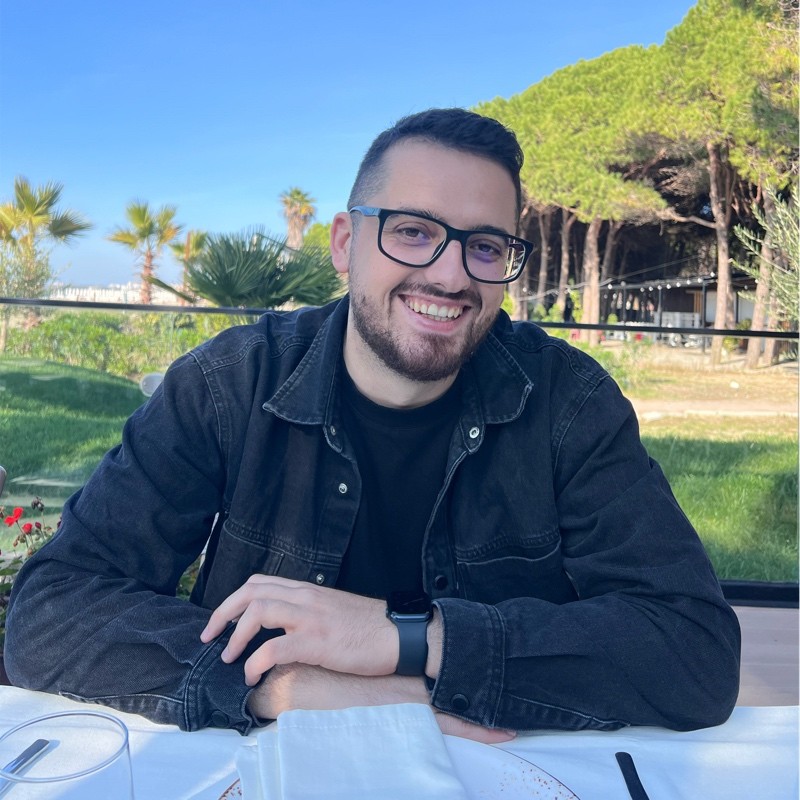 Ledian, Fondatore e CEO